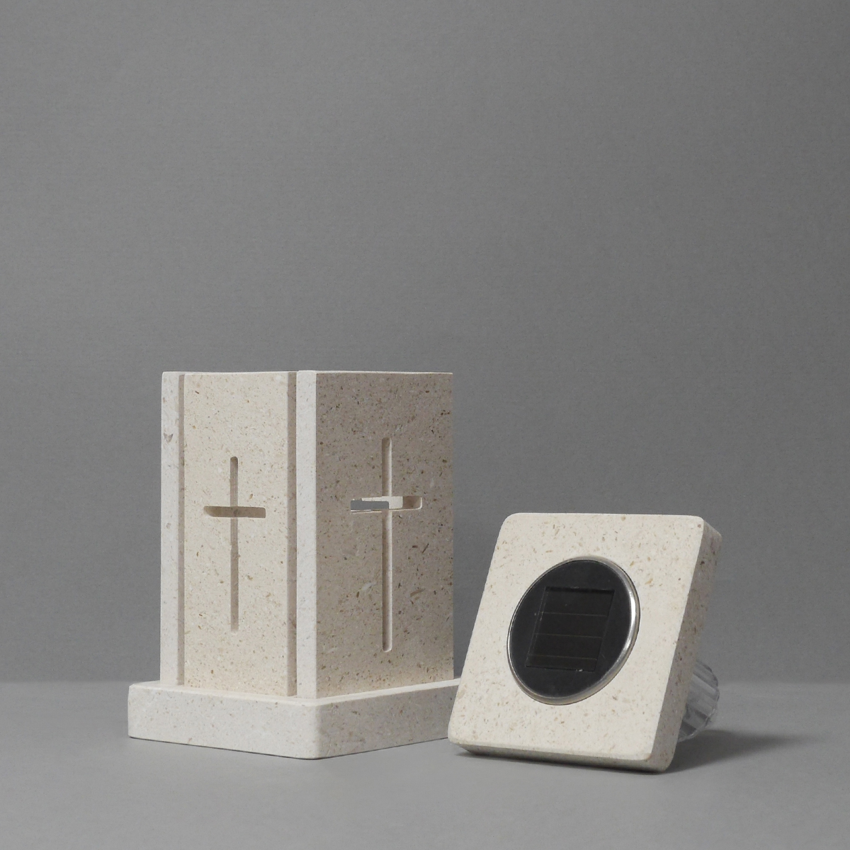 Nadgrobna solarna lampa – Brattia Originals