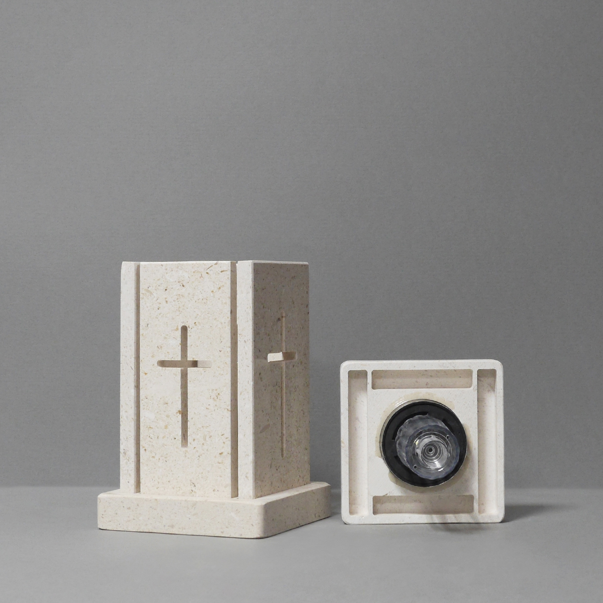 Nadgrobna solarna lampa – Brattia Originals